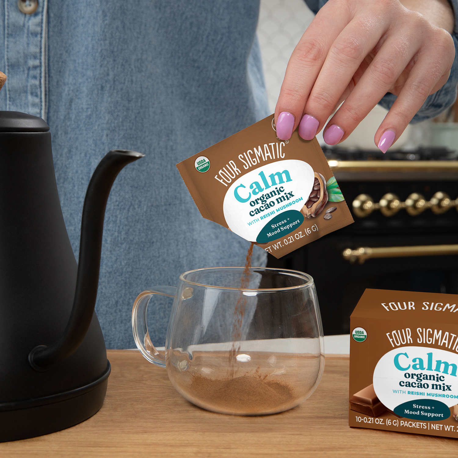calm-cacao-packets-m0 calm-cocoa-ss-lifestyle-2026_1.png